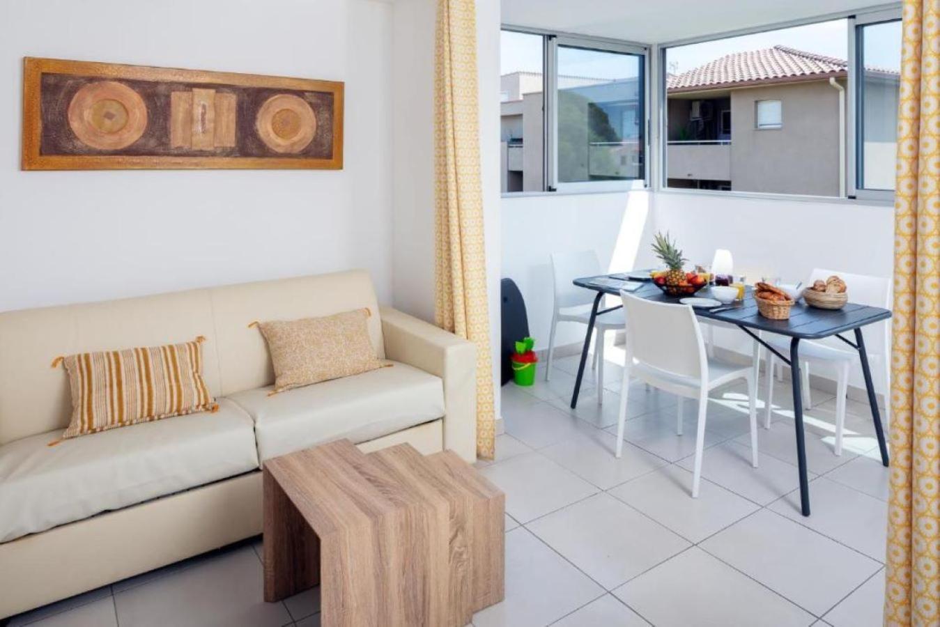 Residence Marina Bianca Santa-Lucia-di-Moriani Exteriör bild