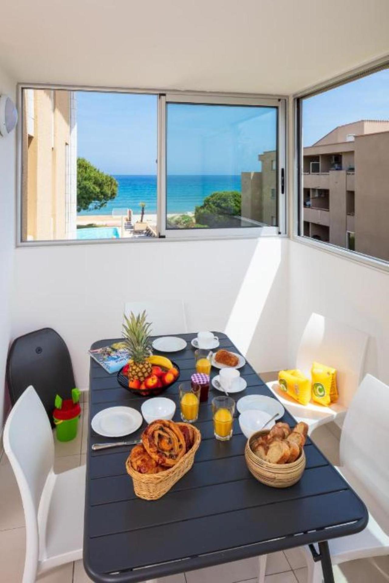 Residence Marina Bianca Santa-Lucia-di-Moriani Exteriör bild