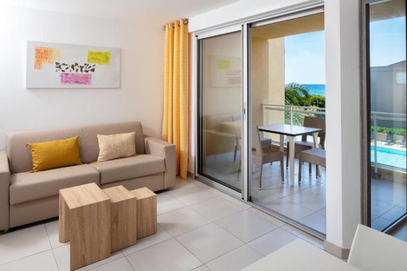 Residence Marina Bianca Santa-Lucia-di-Moriani Exteriör bild